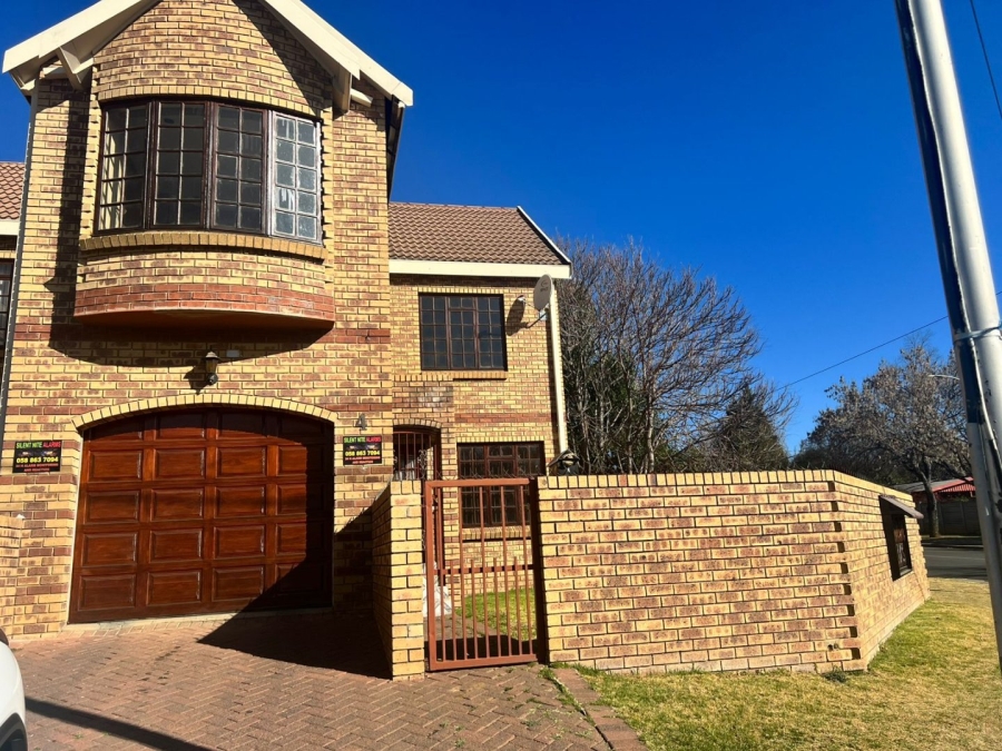 3 Bedroom Property for Sale in Eureka Free State